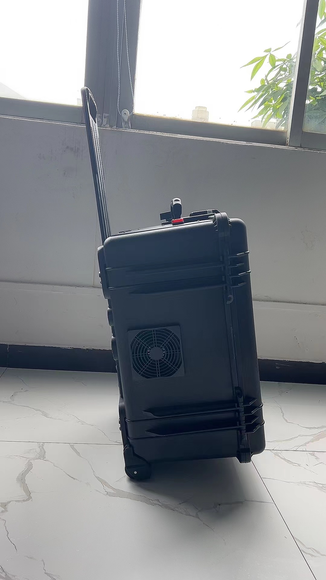 汉阳手拉箱型移动通信干扰器